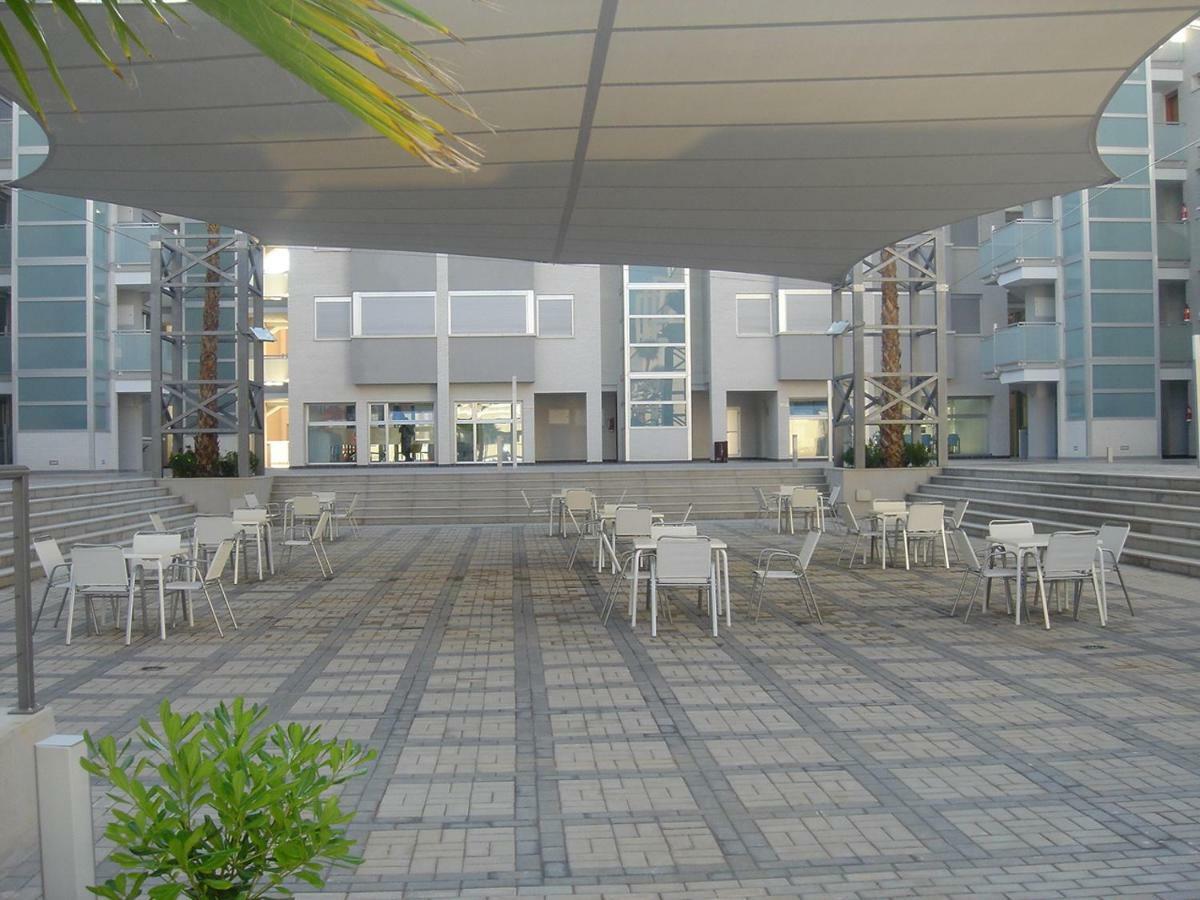 Apartamentos Elegance Dénia Esterno foto